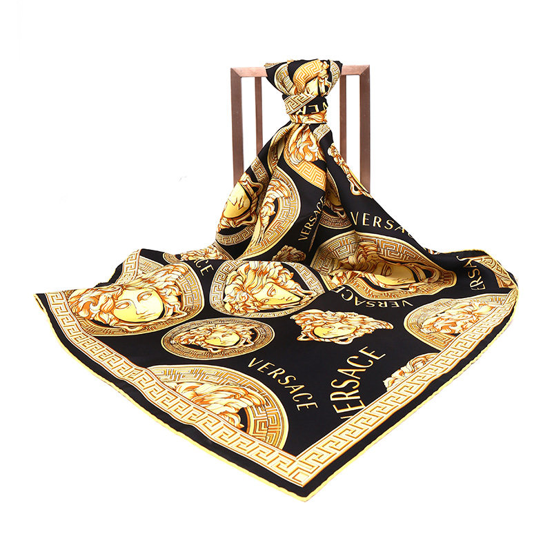 versace范思哲女士方丝巾丝巾ifo90011f00606围巾