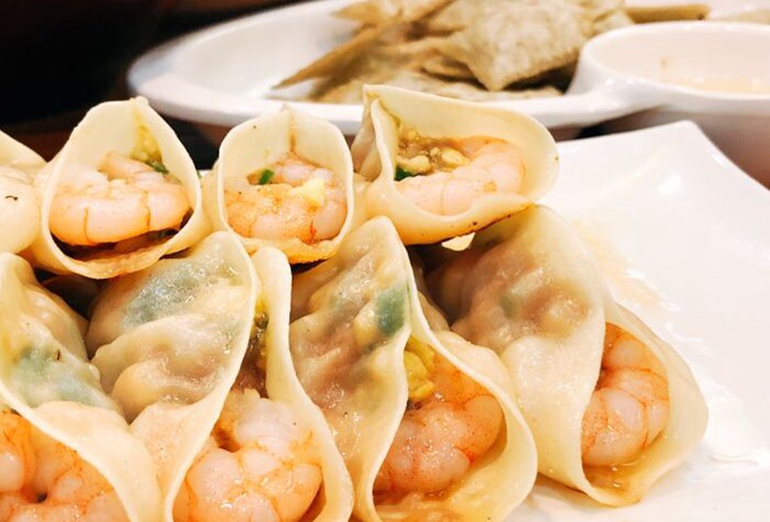 新和小馆老北京传统小吃饭店三鲜锅贴大虾虾仁传统中式糕点