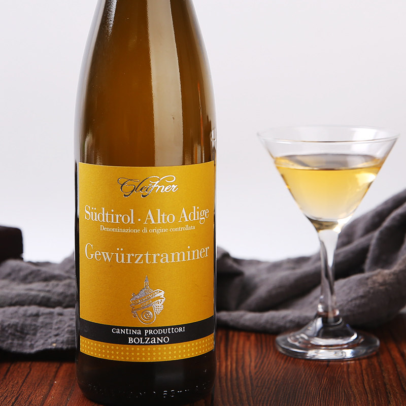 瓶意大利波尔扎诺琼瑶浆白葡萄酒750ml