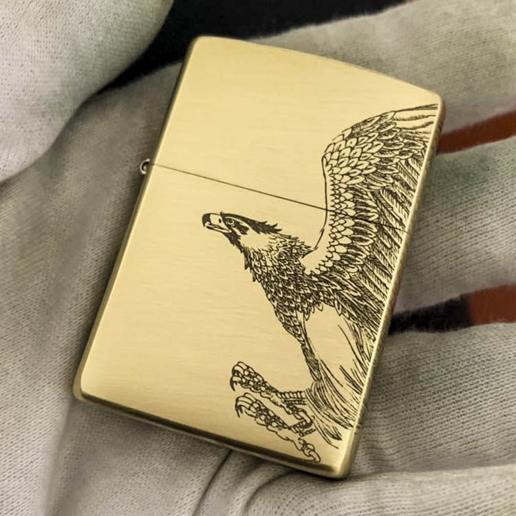 美国原装打火机zippo正版纯铜煤油翱翔雄鹰老鹰zippo