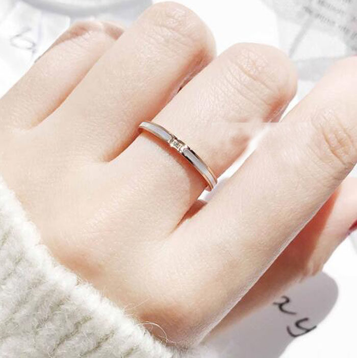 日韩百搭钛钢尾戒女戒指镶钻母贝贝壳优雅白贝壳戒指