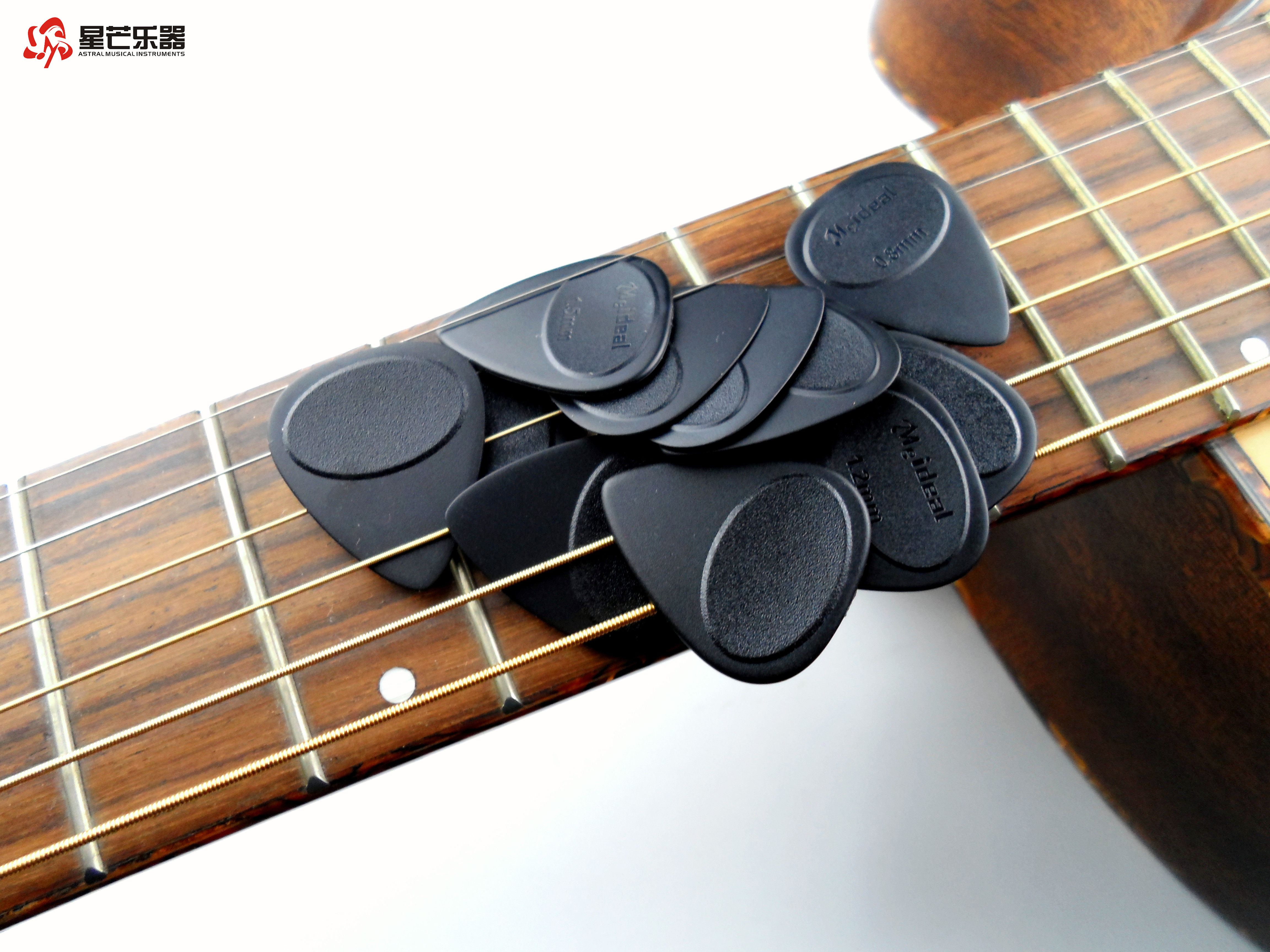 吉他拨片正品美妙斯民谣指弹尤克里里电木磨砂拨片