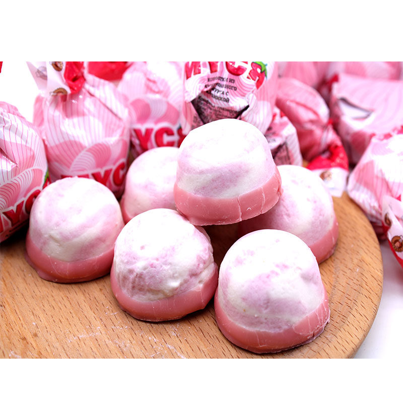 俄罗斯糖果草莓酸奶奶糖原装进口俄小夹心糖网红高颜值糖果