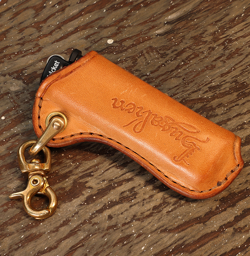 皮套拥抱边缘cricket草蜢打火机正品火石一次性砂轮充气打火机