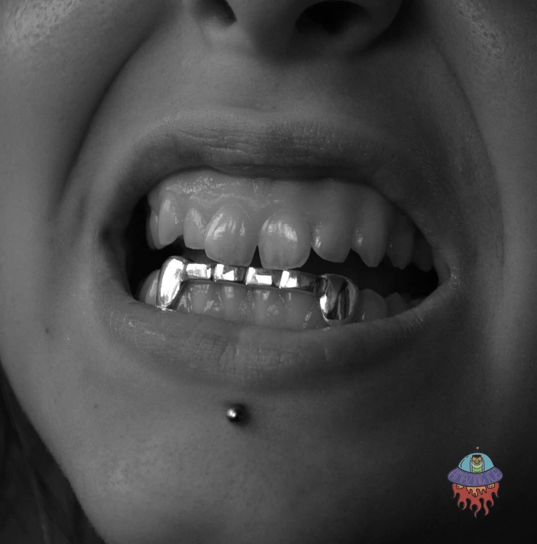 纯银嘻哈牙套定制桥梁款牙hiphopgrillz其它首饰