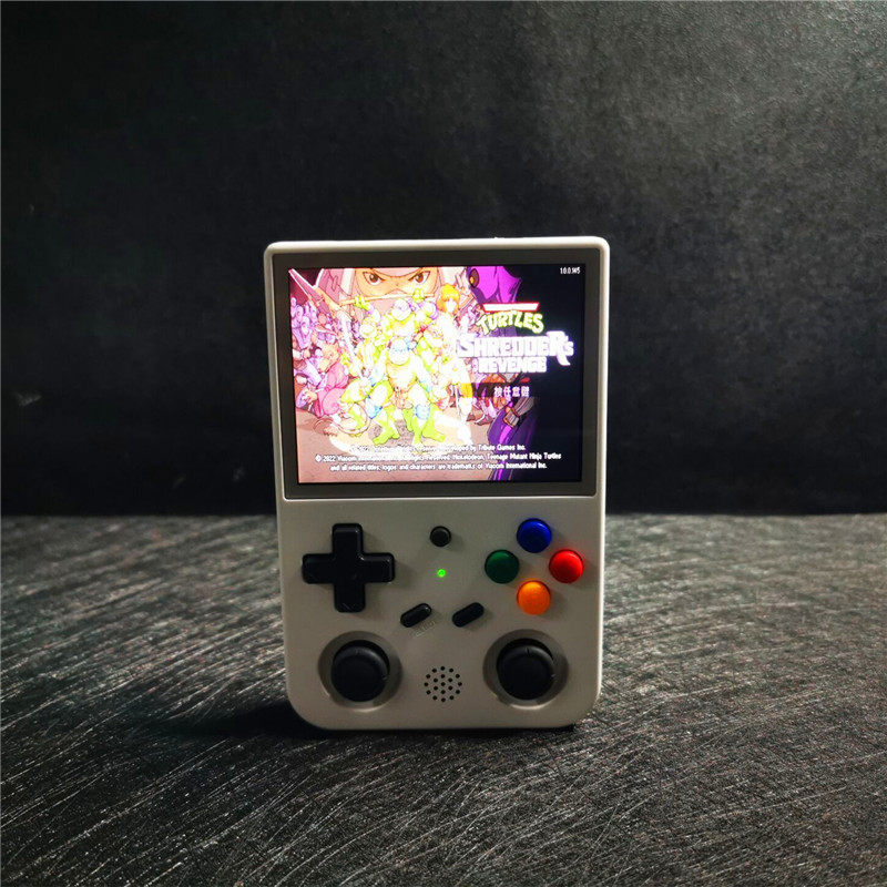 周哥rg353v掌机伯尼尼克怀旧rg353vs便携街机psp游戏掌机