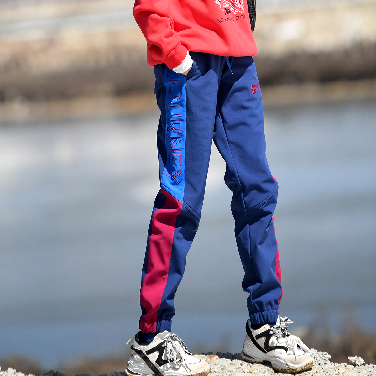 北京森林户外2022春秋新品原创拼色防泼水透气抓绒软壳冲锋裤女式