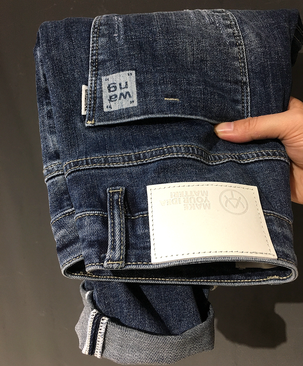 春季高端牛仔裤男 潮牌印花 韩版修身小脚裤蓝色简约百搭中腰长裤