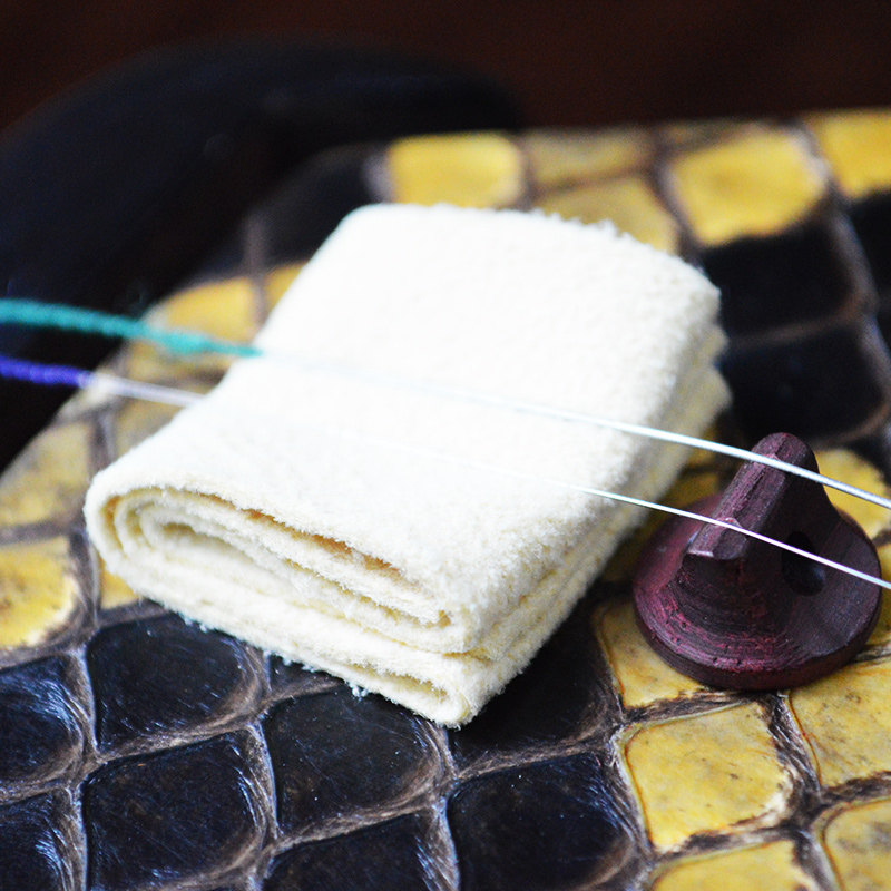 天然麂皮二胡音垫真皮滤音非常柔软消音音色其它乐器配件