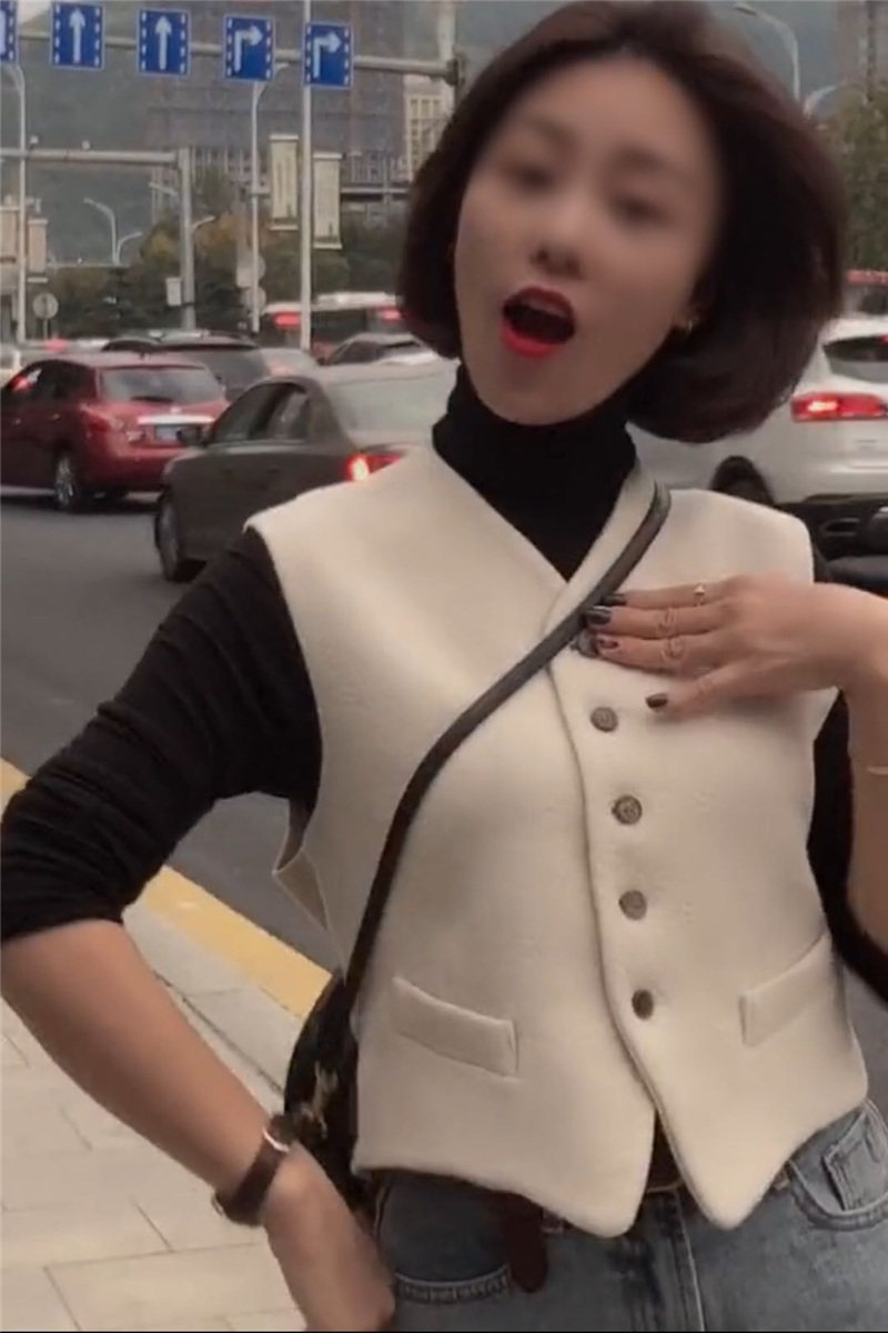 抖音吴茜妮爷同款春秋新女黑白蓝色高领时尚套装