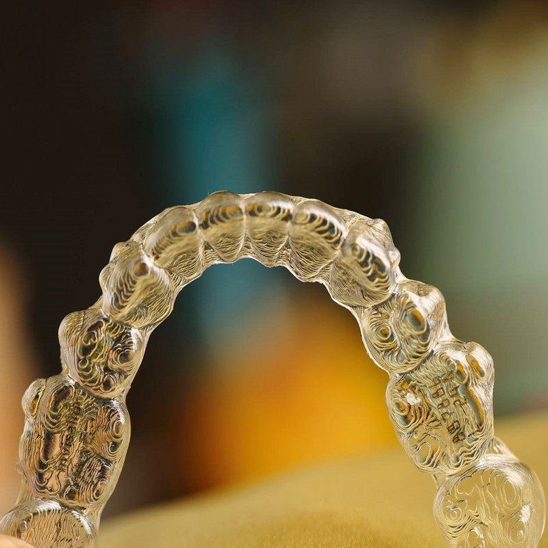 成人无托槽隐形矫正牙套 透明保持矫正牙套 矫正龅牙 不齐 牙缝大