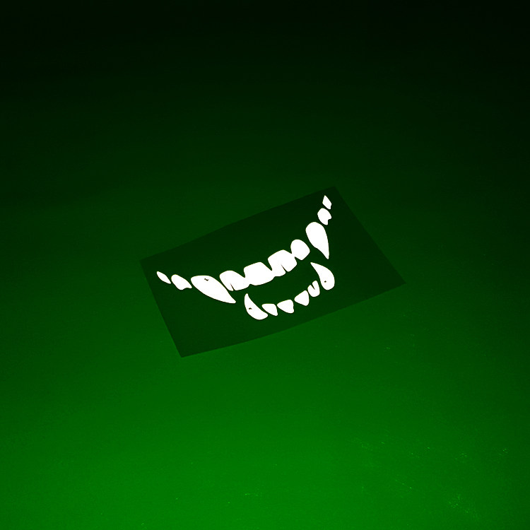 个性卡通图腾贴纸电动摩托车装饰反光獠牙牙印贴纸