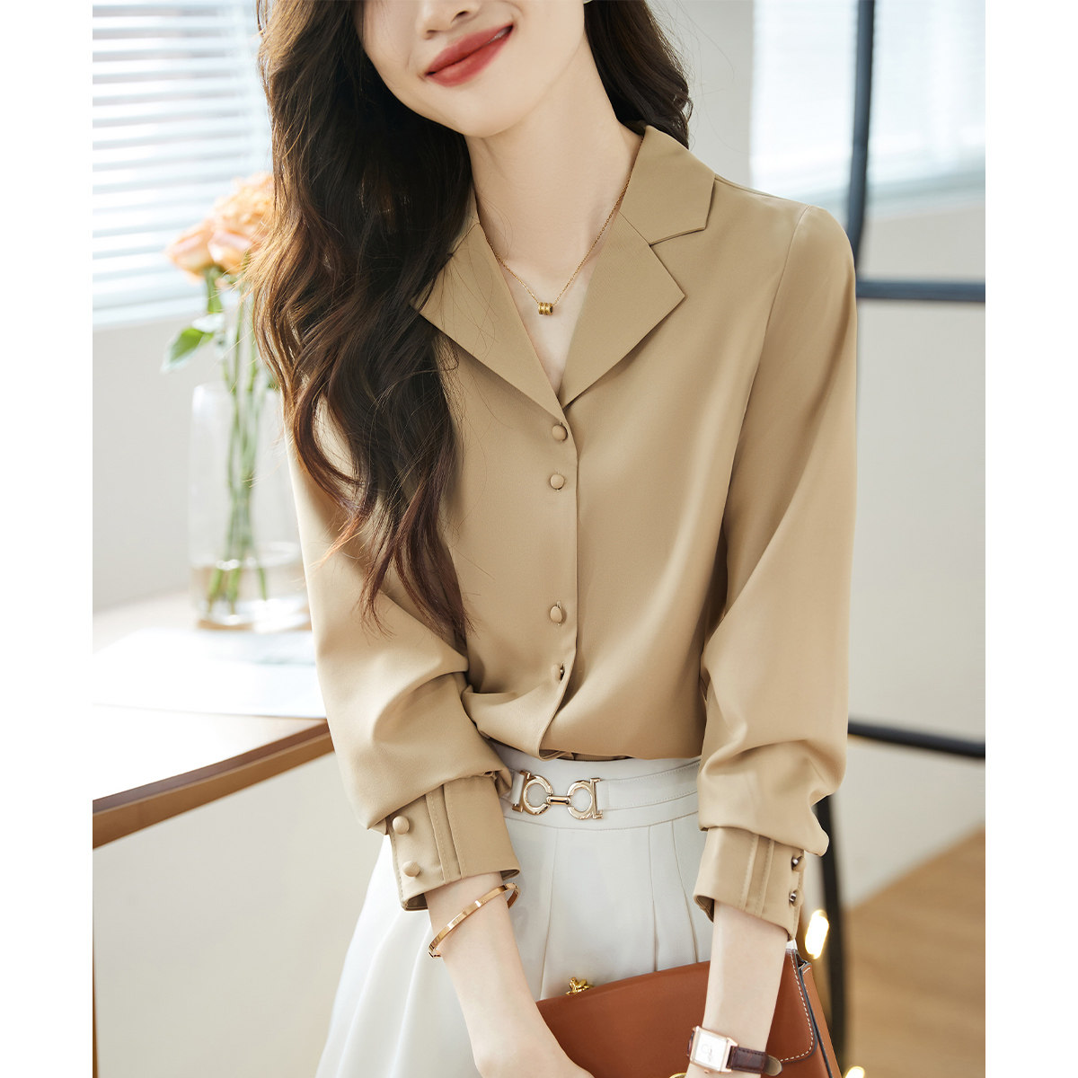 沫晗依美法式气质翻领女衬衫2022秋季新款港风复古衬衫