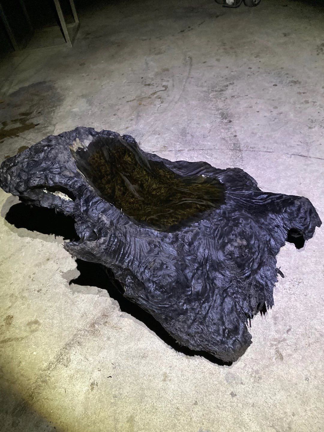 阴沉木雕工木雕全透全满花纹整体龙胆金丝水波佛珠