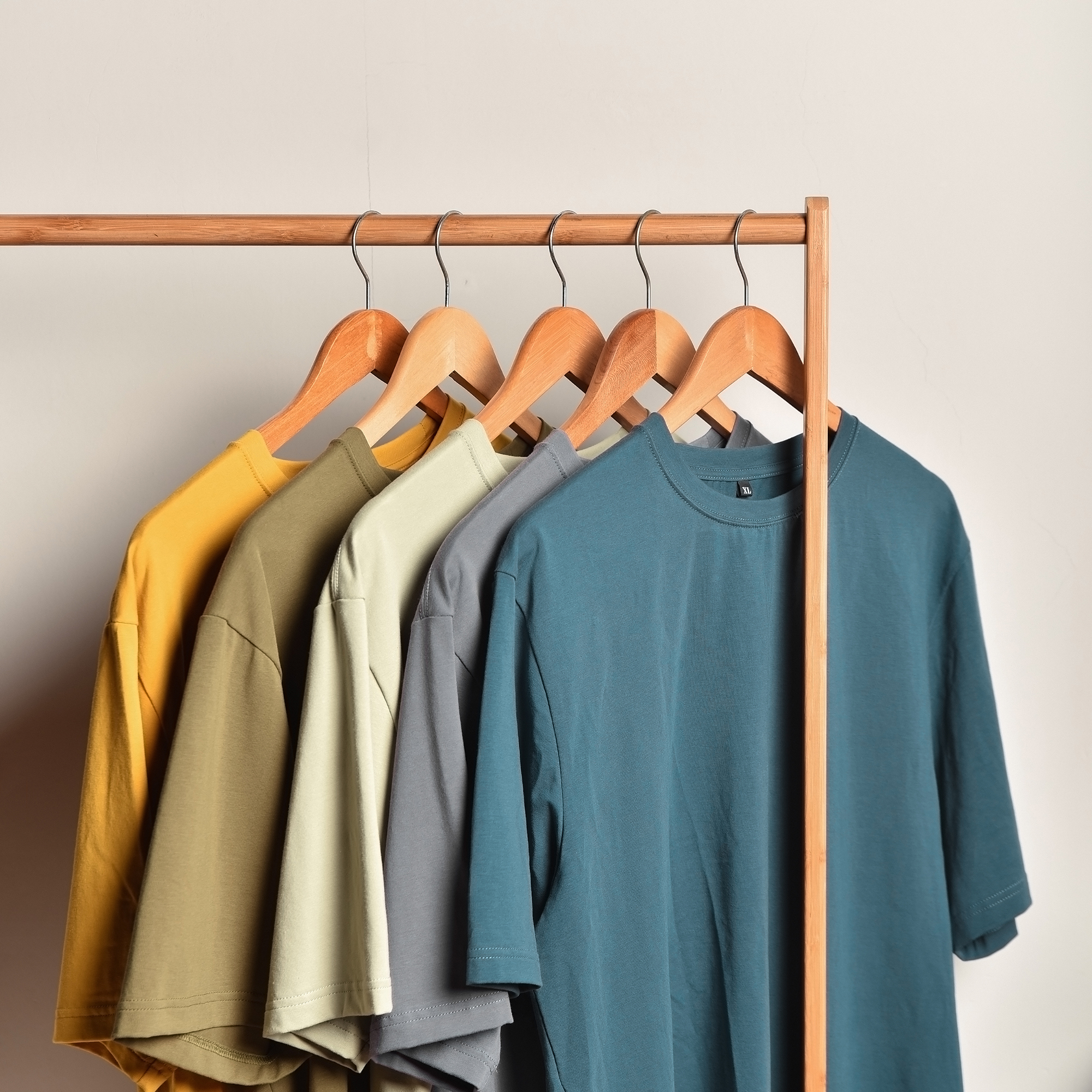 Liberty Kostume 冰丝夏季t恤男士莫兰迪纯色宽松情侣装短袖男t恤