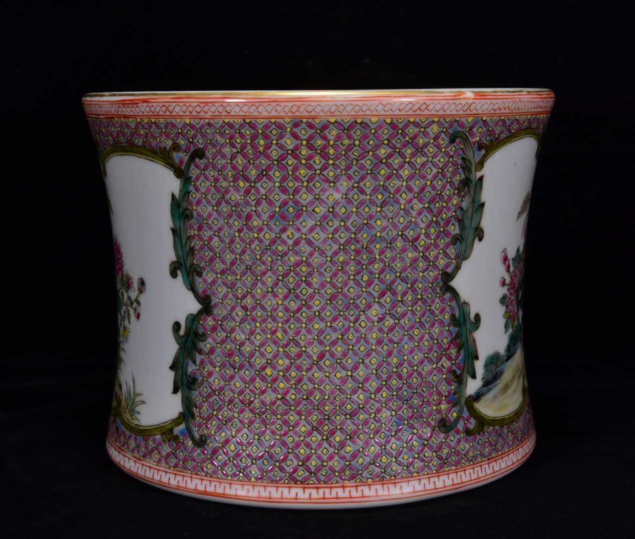 文房四宝嘉庆款粉彩瓷21公分花开富贵花鸟笔筒摆件文房四宝