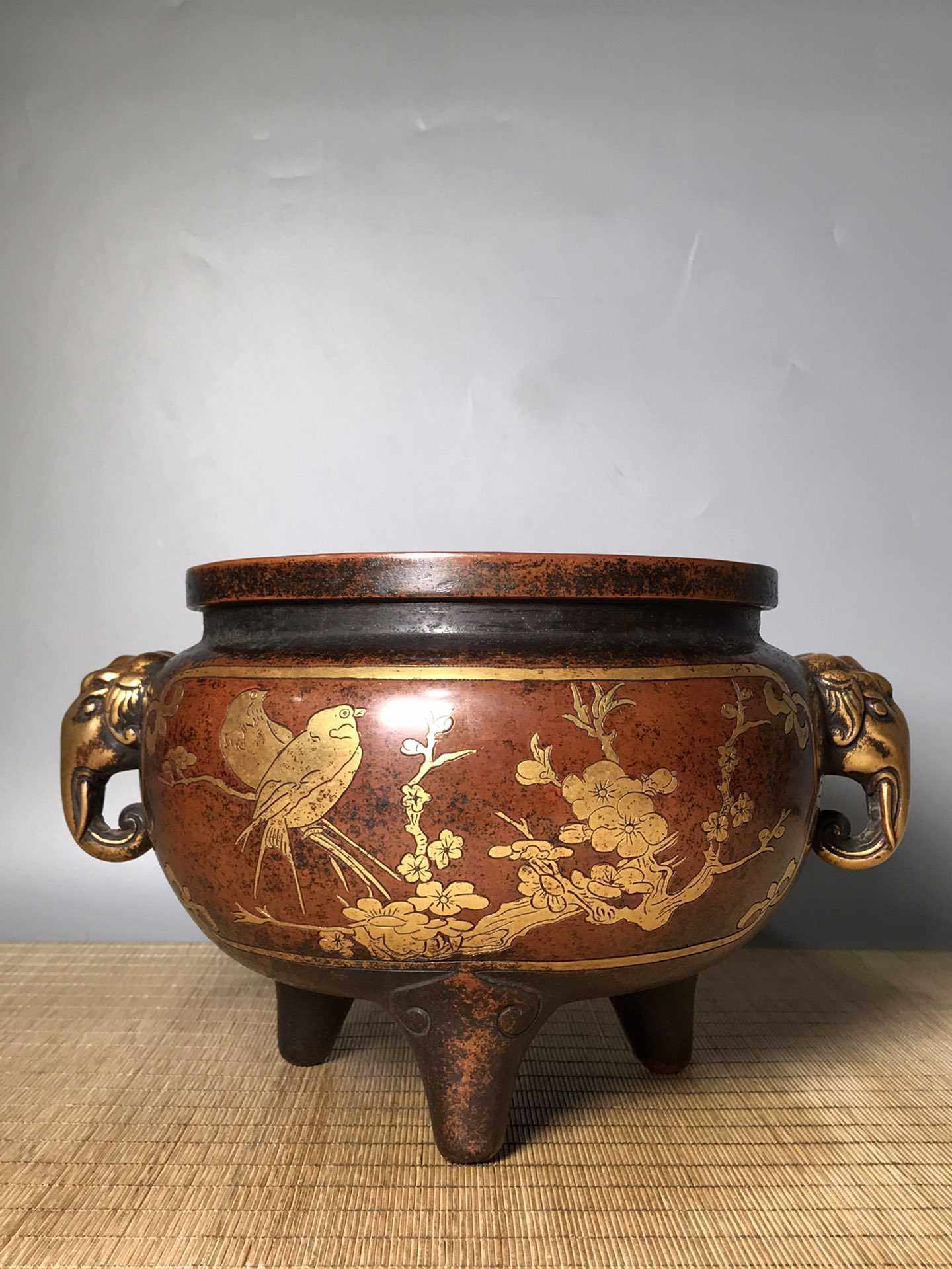老件紫铜錾花鎏金宣德款30公分6.5公斤花鸟富贵香炉茶道