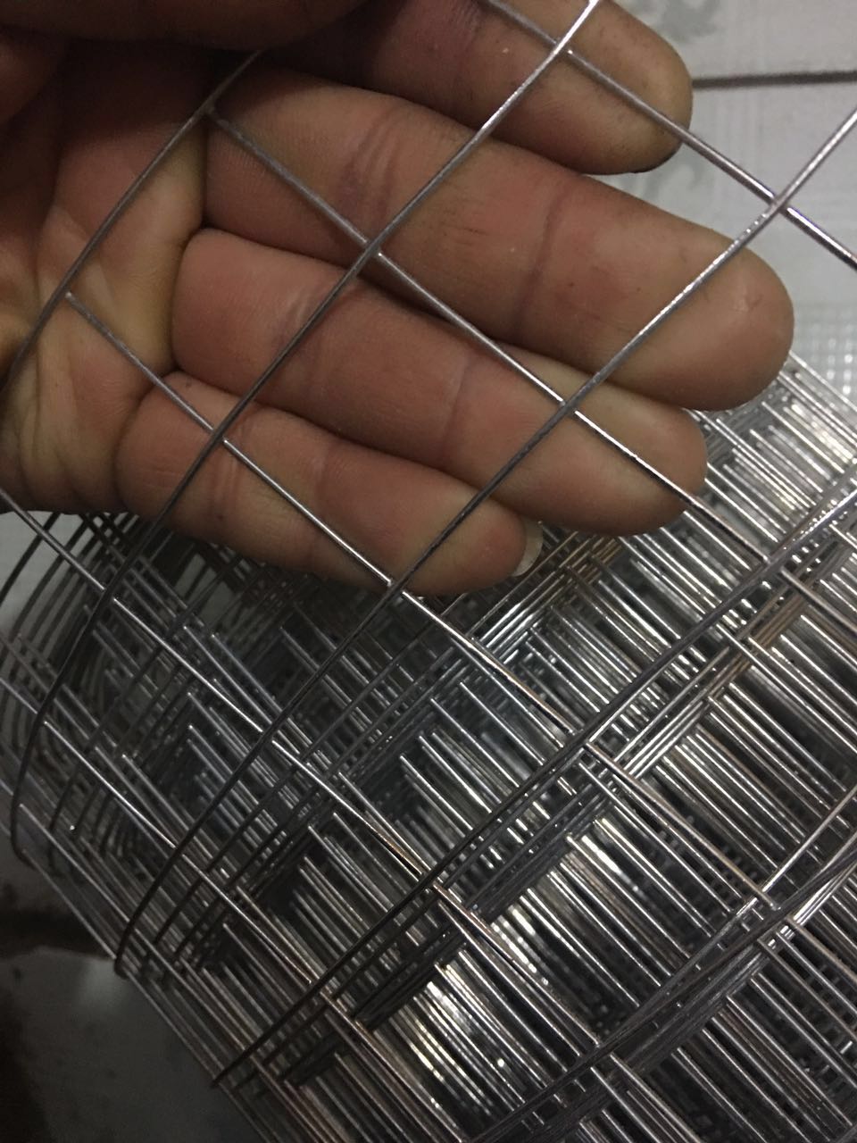 镀锌铁丝网防裂钢丝丝网内外墙粉刷用挂墙网批荡网安全网