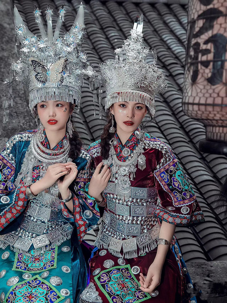 服装苗族民族风盛装舞台演出服土家族服饰年会特色民族服装