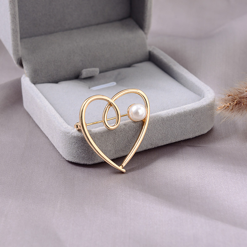 欧美天宇新款水滴简约气质心形爱心胸针珍珠胸针