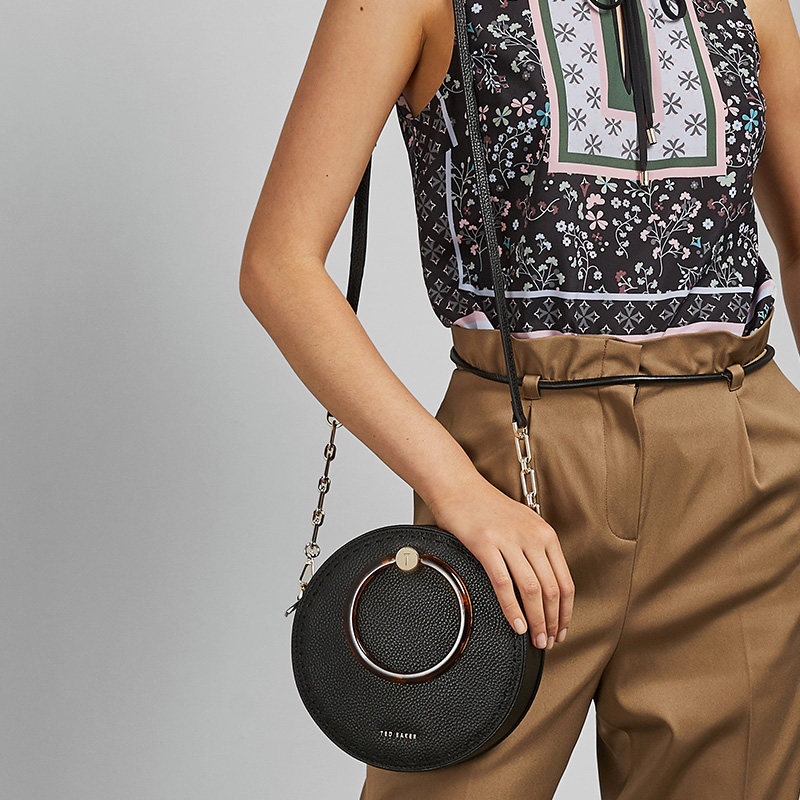tedbaker女士时尚圆环装饰圆形单肩斜挎宴会包159499