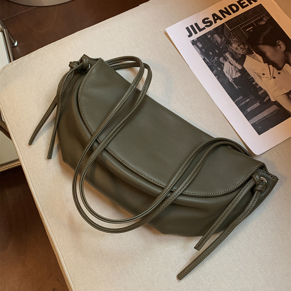 losea韩系简约软皮胸包女大容量包包2022新款时尚通用款女包