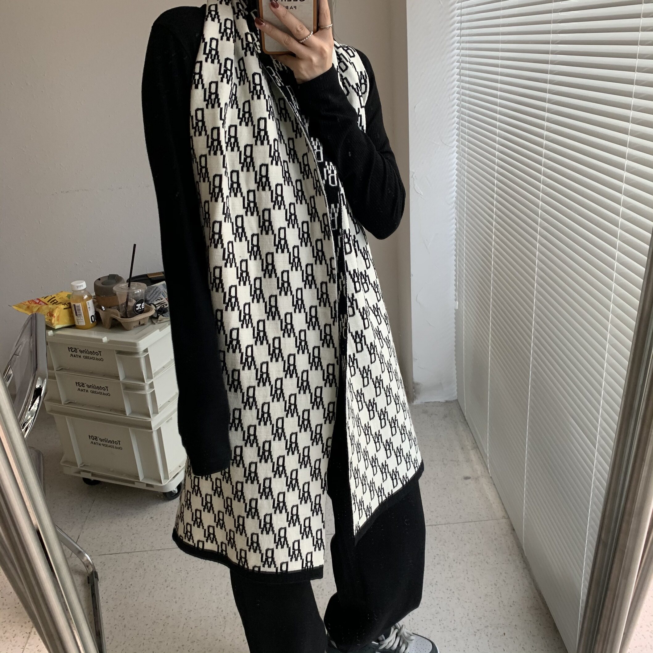 we11done双面提花满印针织围巾围脖披肩秋冬潮流围巾