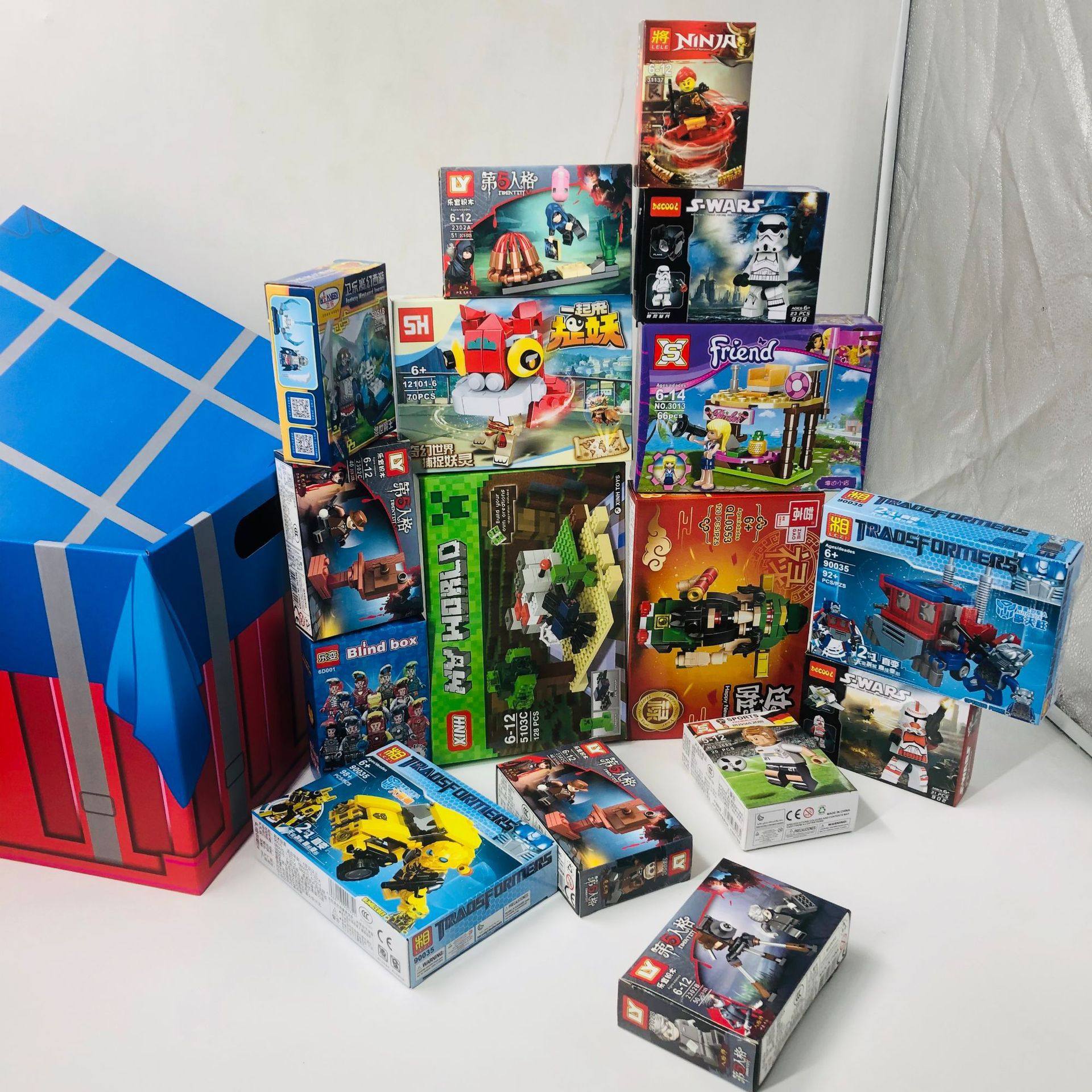 空投套装拼装过年盲盒吃鸡儿童玩具春节礼盒建构