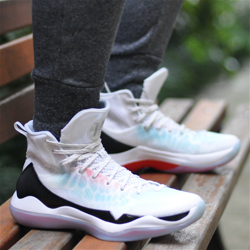 李宁驭帅11代水蜜桃火龙果专业比赛赛中帮缓实战篮球鞋