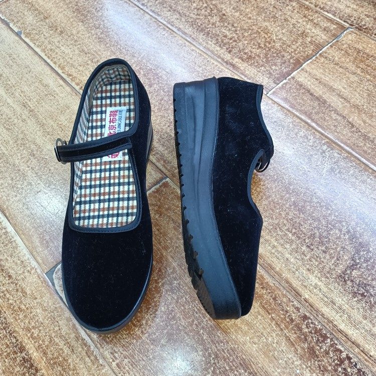 老北京布鞋上班软底黑色平绒鞋女工作鞋舒适厚底妈妈布鞋