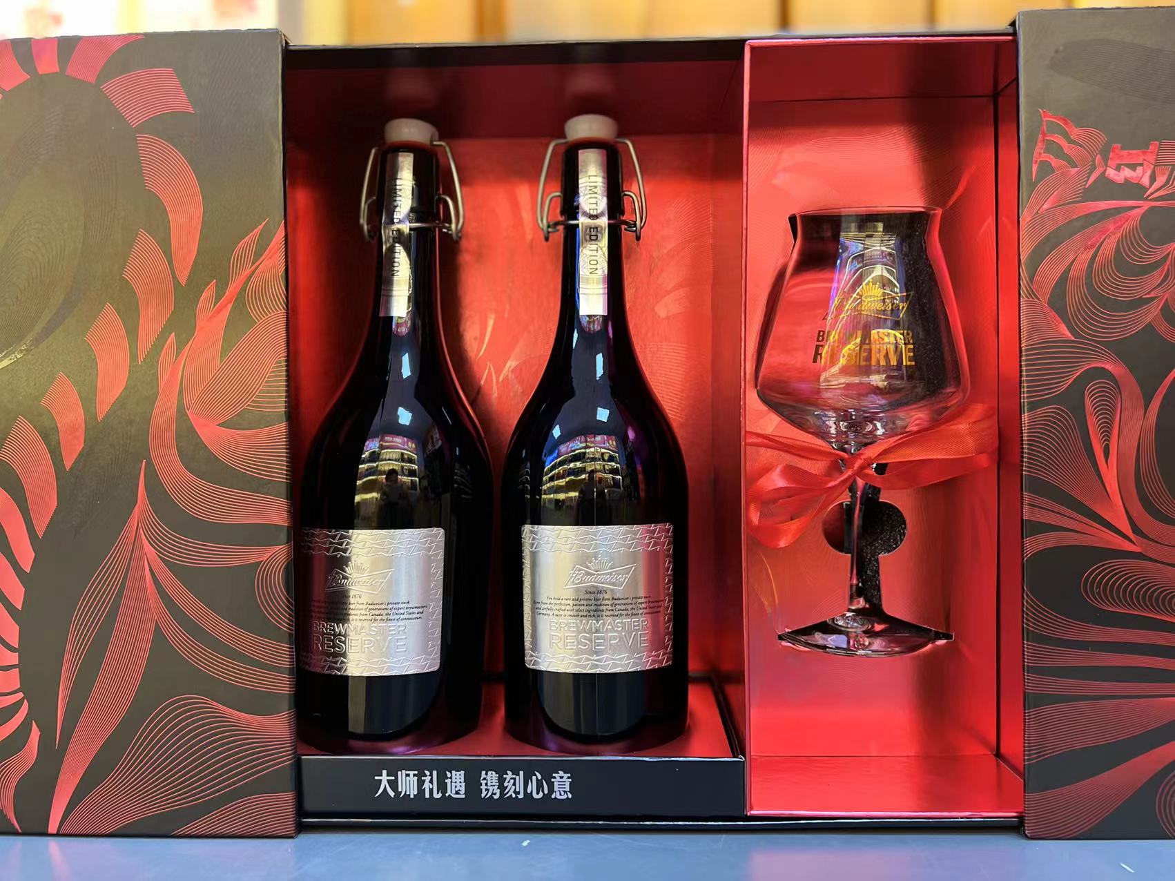 啤酒百威大师虎年年礼盒装798ml2原装1个1月份啤酒
