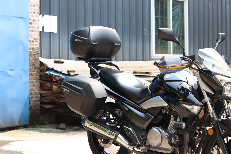 适用于豪爵铃木gw250a正品夏德尾箱边箱shad三箱摩托车尾箱