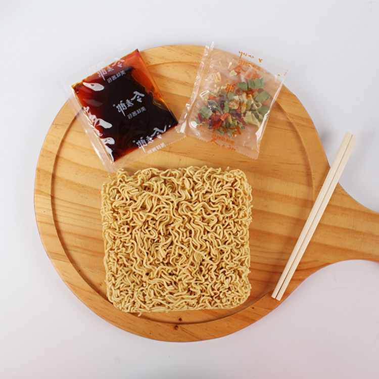 今麦郎方便面糖醋香辣红油炒面12盒碗装速食热干面拌面特价包邮