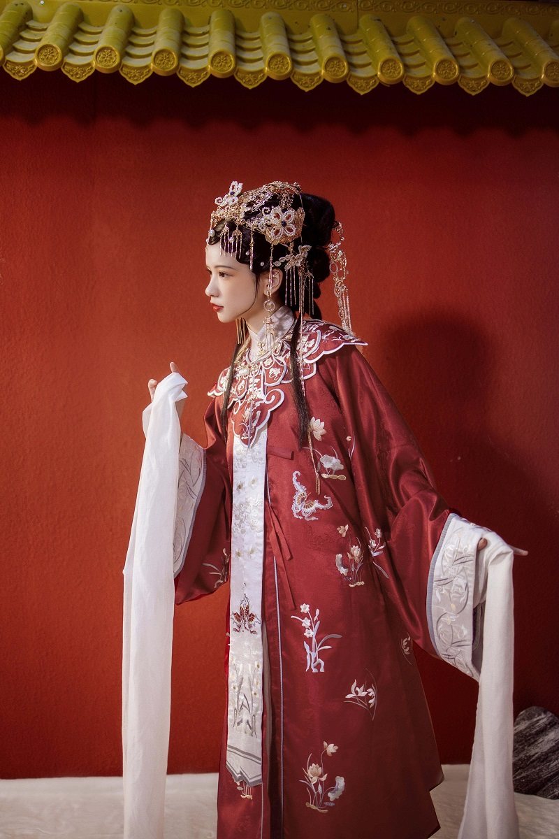 遥居梦春原创汉服女明制仿妆花马竖领直袖长衫汉服