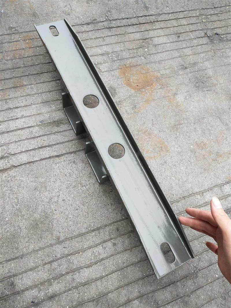 横梁重汽王牌汽车配件吊挂变速箱吊架提供图号其他