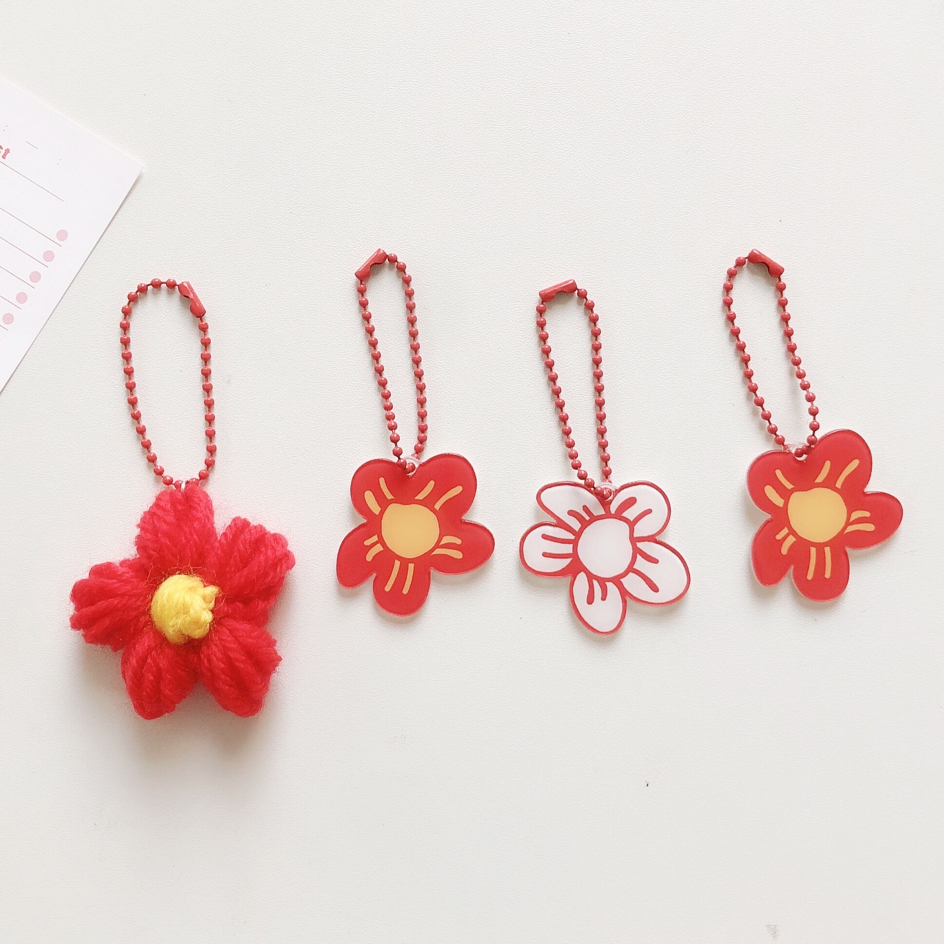 送你一朵小红花同款红色小花挂件亚克力钥匙扣毛线包挂件