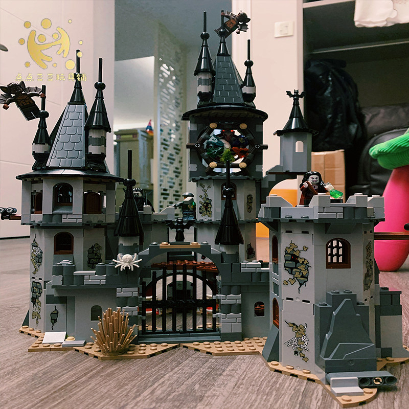正品lego乐高积木玩具吸血鬼城堡9468怪物战士塑料积木