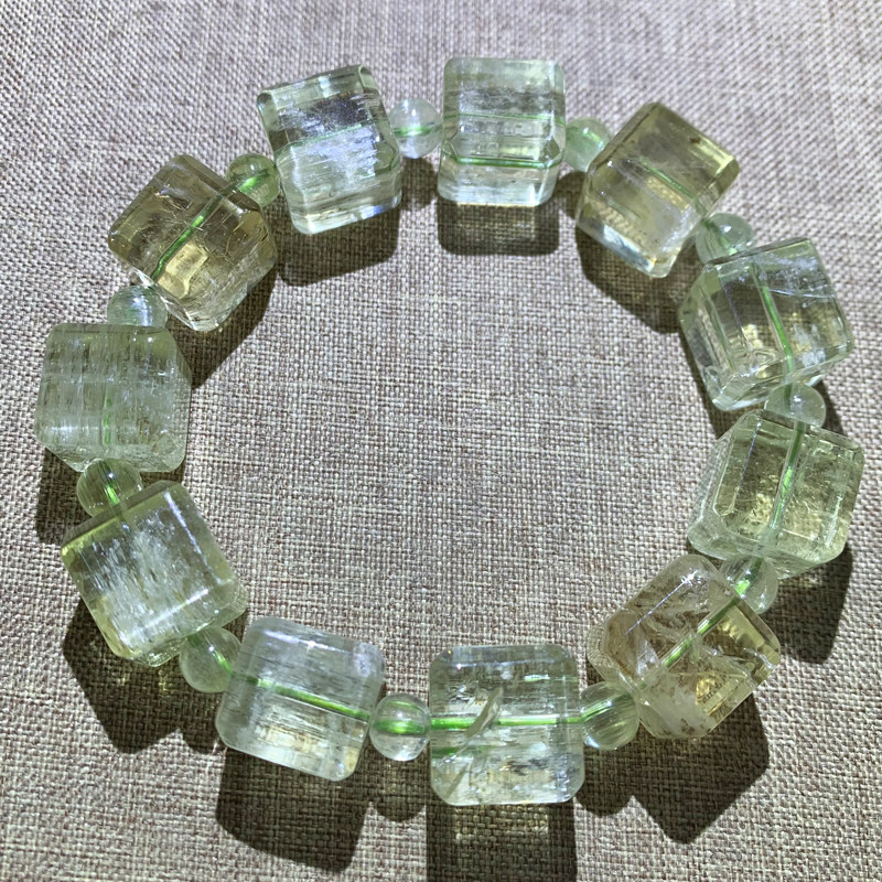 天然冰种透体绿锂辉石方糖手链小清新水晶情侣手链
