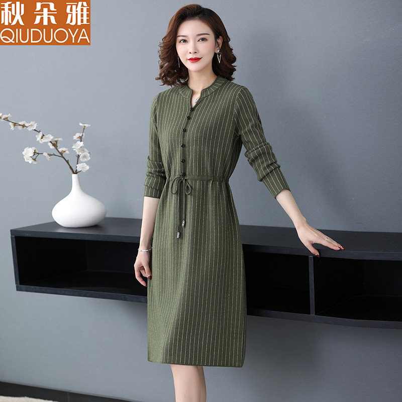气质中年女羊毛连衣裙2020新款妈妈秋冬装中长款毛衣裙打底衫大码