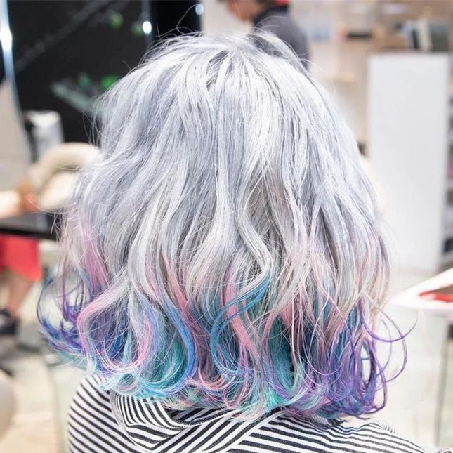 挂耳染发2020流行心机发剂彩色挑染持久头发彩染