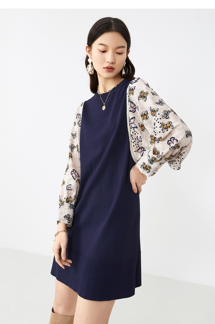 音儿女装2021春季新款时尚印花蝙蝠拼接针织连衣裙