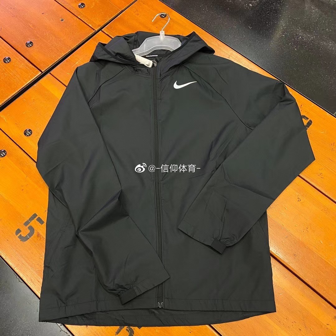 耐克/NIKE男子春秋跑步运动休闲舒适透气梭织夹克外套 CV7428-010