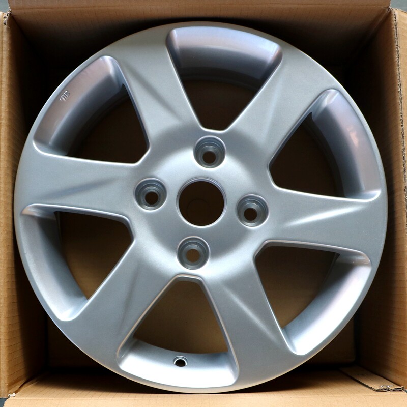 适用于15寸启辰d5016寸17寸18寸d60d70t70x轮毂