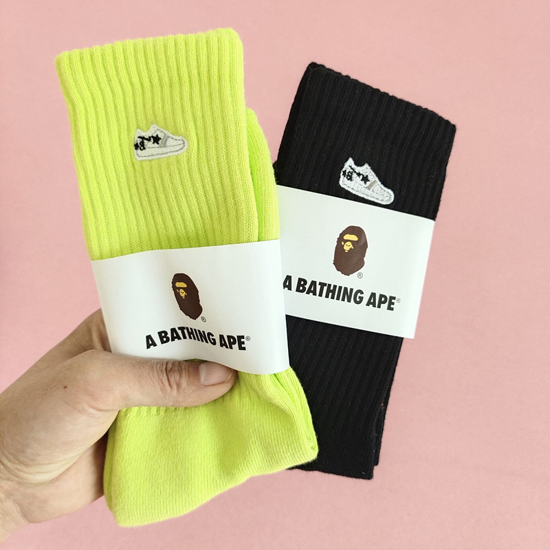 BAPE猿人头刺绣袜子中高筒男女纯棉加厚毛巾底黑白运动长袜篮球袜