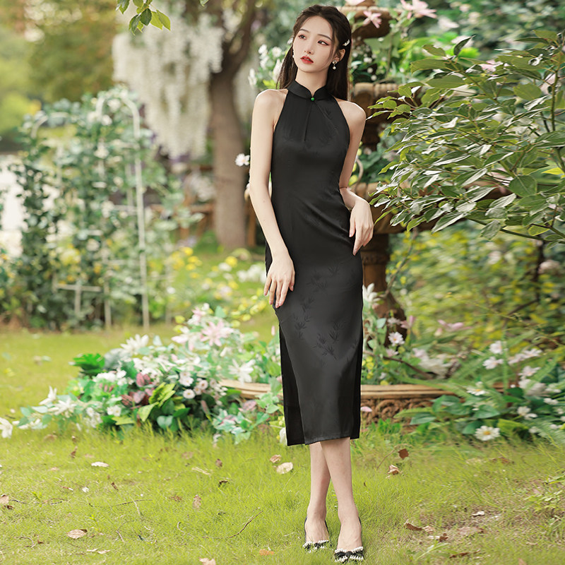 旗袍新中式挂脖无袖削肩改良长款连衣裙新款夏季旗袍