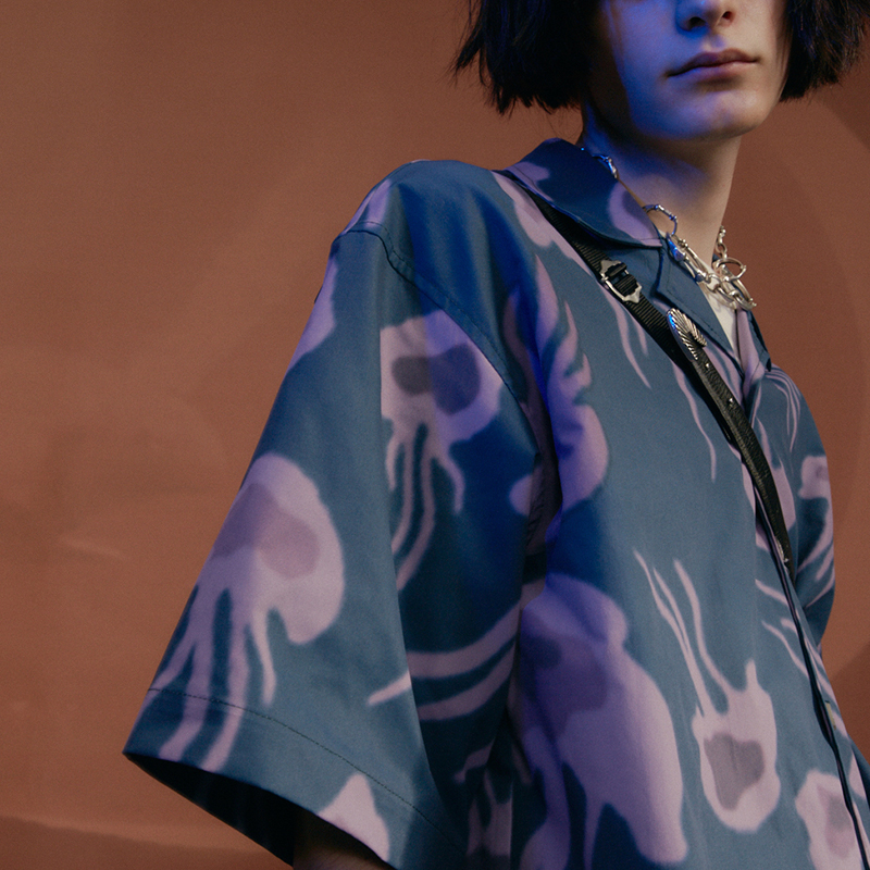 UMAMIISM 有茂密声 水母印花短袖衬衫