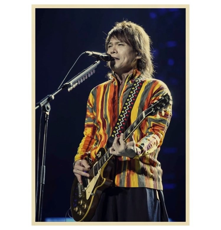 伍佰海报人物明星贴画装饰画摇滚海报墙贴音乐歌手酒吧学生画