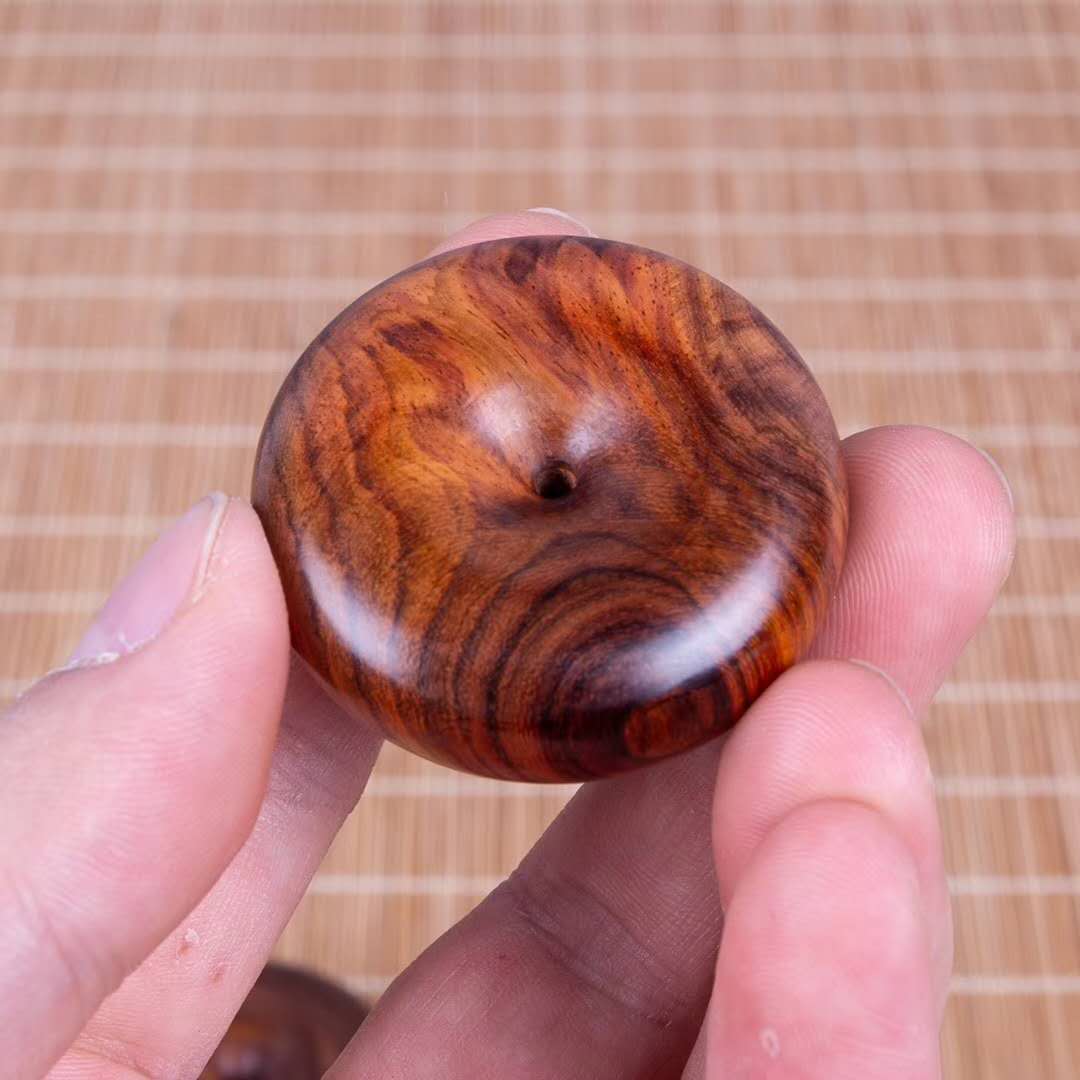 正宗海南黄花梨木料文玩雕刻盘玩手把件小摆件木雕