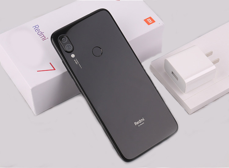 xiaomi/小米 redmi 7全网通a电信版大字声智能老年人手机超长待机