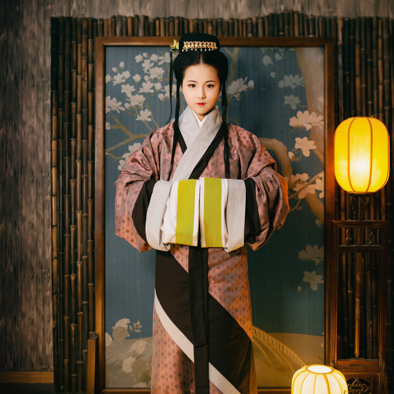 怀谷居汉汉雅复原马王堆曲裾礼服民族风传统定制汉服定制